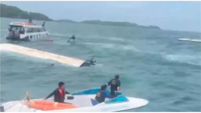 Boat full of Indian tourists capsizes in the sea, 15 people dead